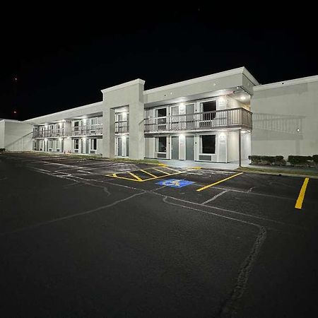 Suburban Studios Gainesville Exterior photo